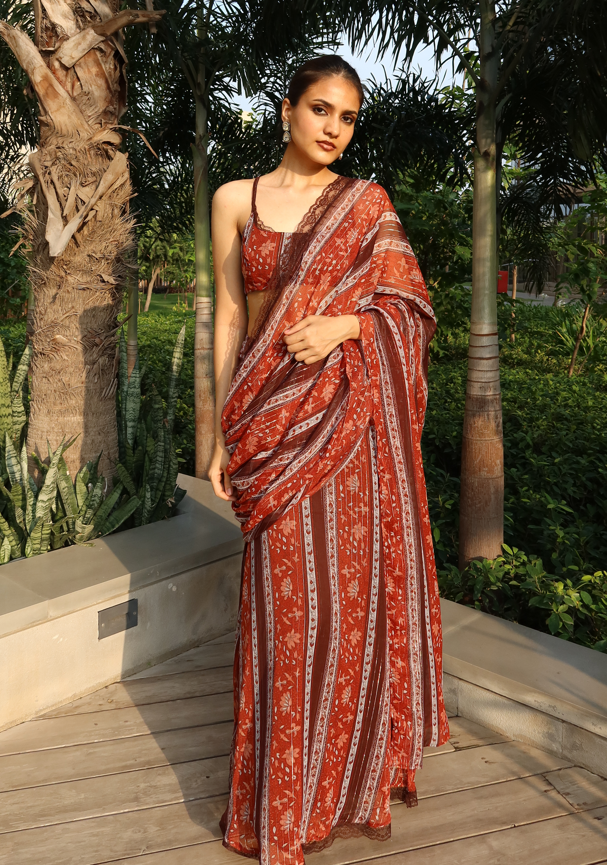 NARGIS SAREE (STRAP BLOUSE)